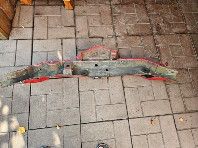 F25119U0M0 Верхняя рамка радиатора купить Павлоград