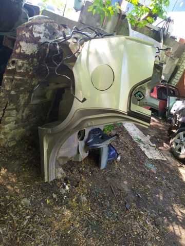 Крыло заднее правое G81009U0M0 NISSAN