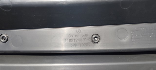Водосток лобового стекла, жабо 11B819403B VAG