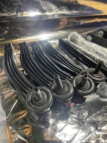 1EA505465 VAG Левая стойка заднего стабилизатора купить в Тернополь