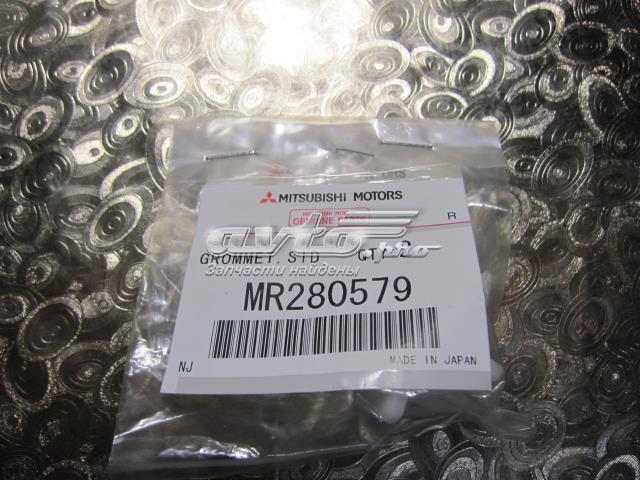 MITSUBISHI MR280579 Клипса крепления накладок порогов в наличии Черновцы