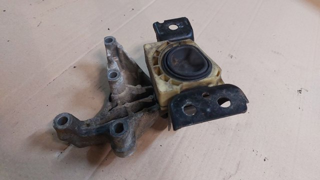 112108607R RENAULT Правая подушка двигателя купить в Винница