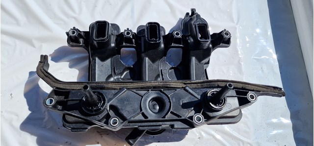 118300724R RENAULT Коллектор впускной купить в Хмельницкий