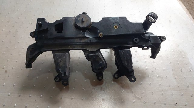118304798R RENAULT Крышка клапанная купить в Украина