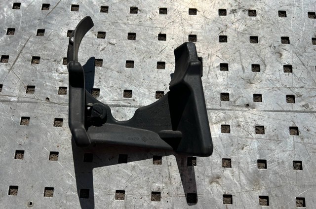 165553737R RENAULT купить в Днепр