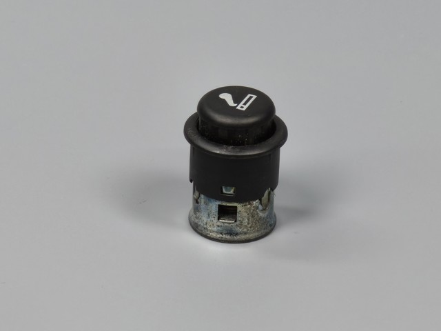 VAG 1J09193079B9 Прикуриватель в наличии Черкассы