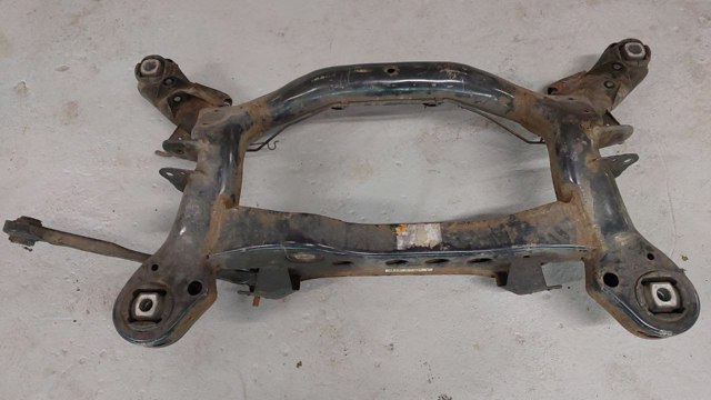 33316783714 BMW Подрамник задний купить в Чернигов