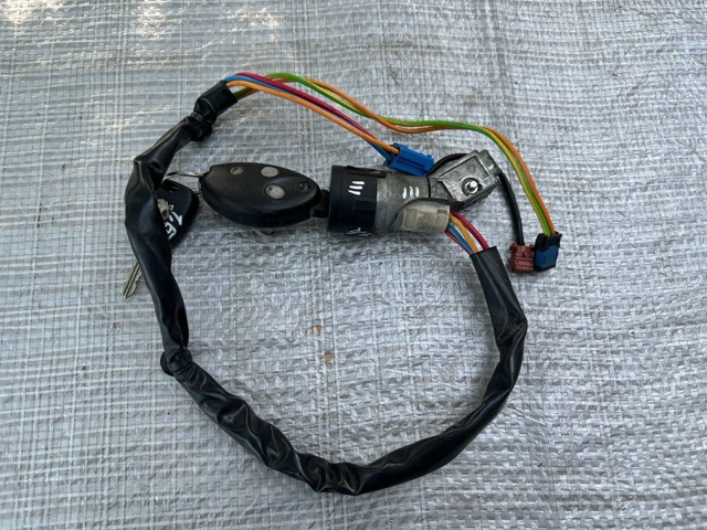 Замок зажигания 4162CH PEUGEOT