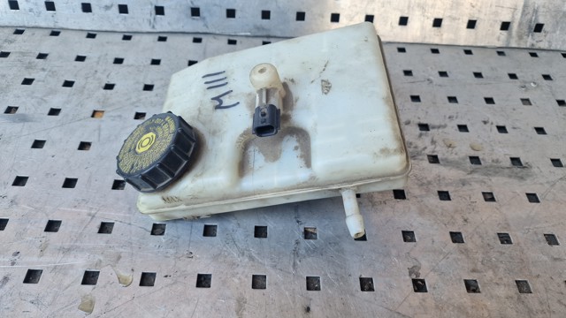 460911146R RENAULT Бачок главного тормозного цилиндра (тормозной жидкости) купить в Украина