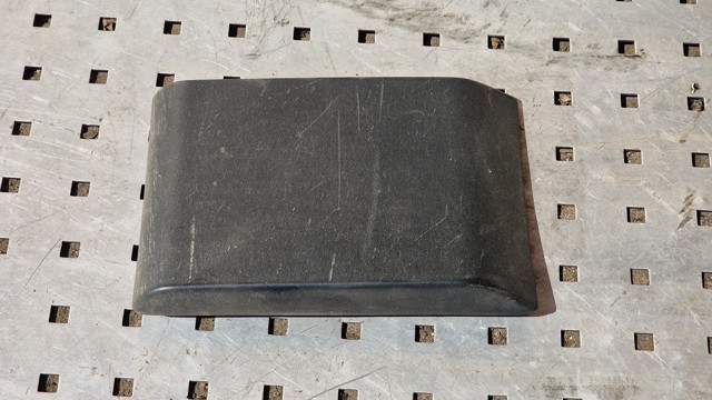 RENAULT 768190129R Накладка стойки кузова внешняя центральная левая в наличии Киев