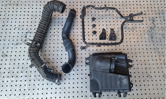 RENAULT 7701477095 Корпус воздушного фильтра в наличии Харьков