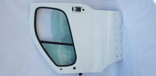 RENAULT 7751472214 Дверь передняя левая в наличии Павлоград