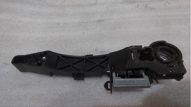 RENAULT 806068194R Держатель наружной ручки двери передней правой в наличии Одесса