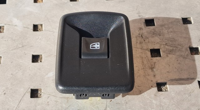 809608963R RENAULT купить в Житомир
