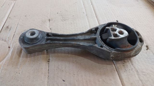 RENAULT 8200427530 Передняя опора двигателя в наличии Каменское