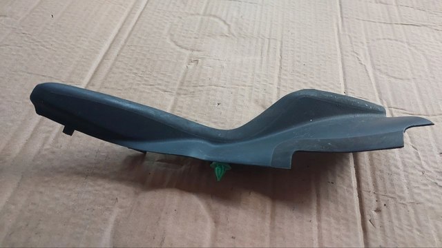 8200439448 RENAULT Заглушка жабо боковая купить в Ужгород