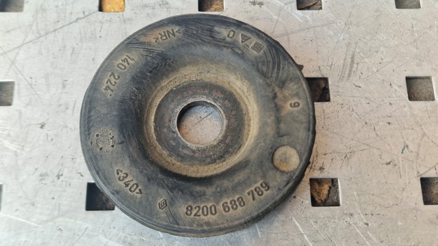 RENAULT 8200688789 Проставка опоры переднего амортизатора в наличии Чернигов