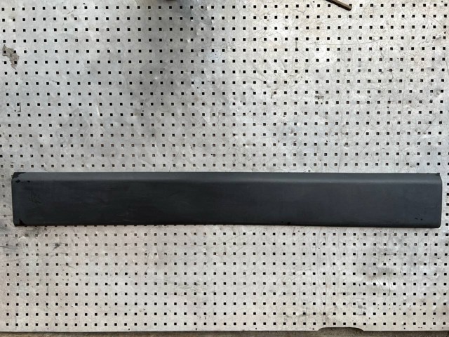 828210160R RENAULT Молдинг боковой (сдвижной) двери купить в Николаев