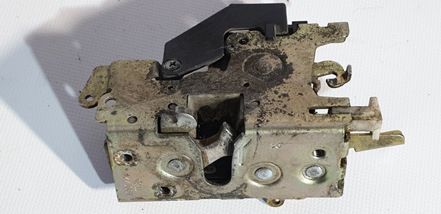 Дверной замок передний правый Мерседес-бенц Спринтер 1 2-t