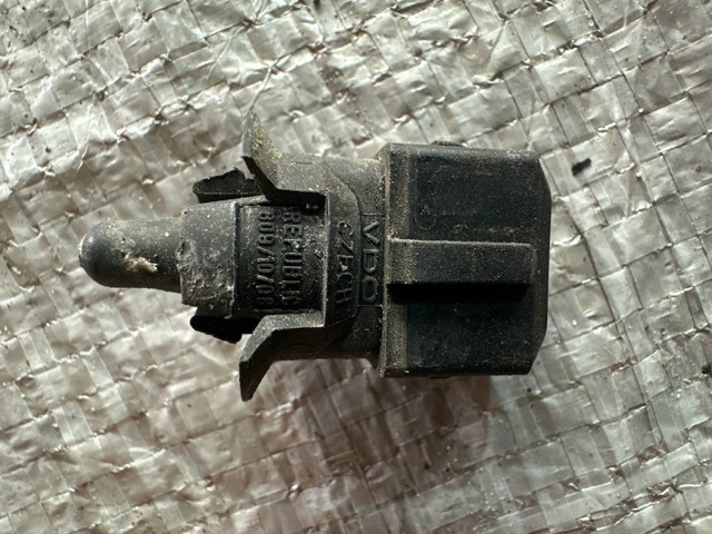 Датчик температуры окружающей среды A0115429617 MERCEDES