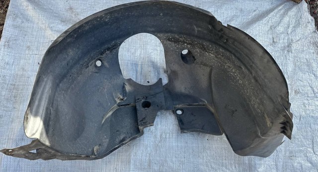 6396842177 MERCEDES Подкрылок передний правый купить в Ужгород