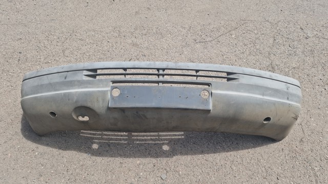 Бампер передний A9018800270 MERCEDES