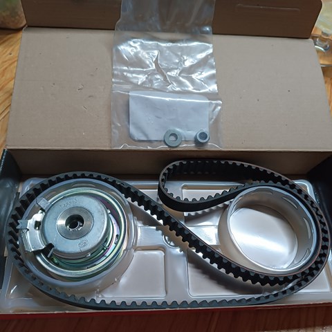 GATES K015489XS Ремень ГРМ, комплект в наличии Одесса