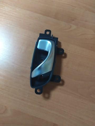 Ручка передней двери внутренняя, правая 806701MA1A NISSAN