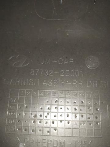 HYUNDAI 877322E001 Накладка двери задней левой в наличии Черновцы