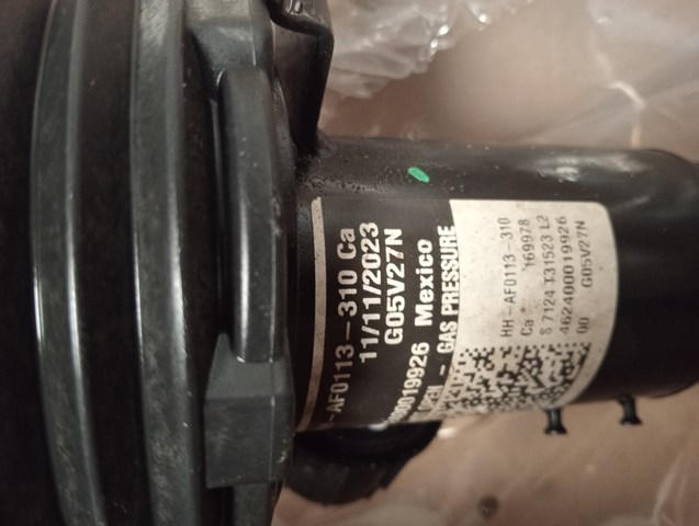 Стойка передняя правая 37106892426 BMW