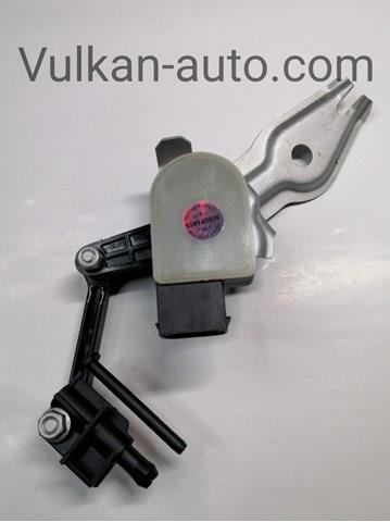 Датчик уровня положения кузова, передний левый RP7L0616213D ResQparts