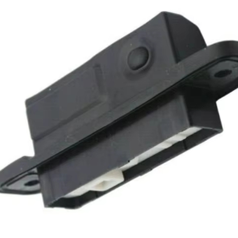 Кнопка привода замка задней 3/5 двери (ляды) RP8484028040 ResQparts