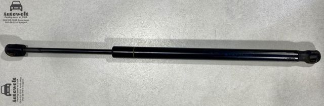 Амортизатор под капот Тесла Модел C