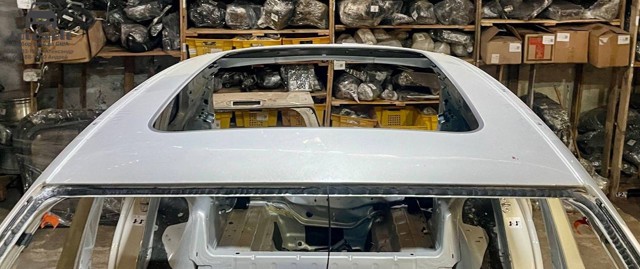 Крыша кабины в сборе 8R0817017 VAG