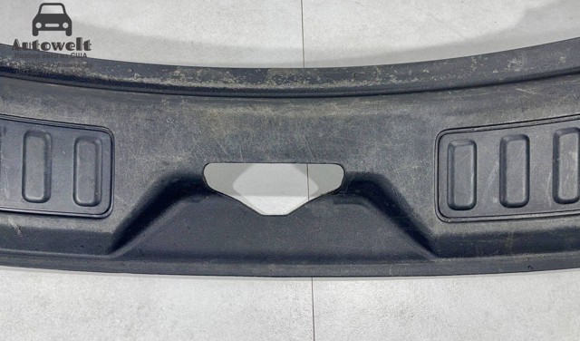 Накладка перегородки LR060584 LAND ROVER