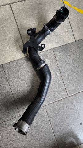 Шланг интеркуллера 144604208R RENAULT