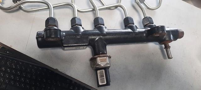 9814383880 Peugeot/Citroen датчик тиску палива