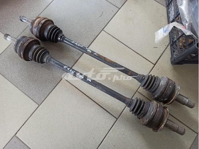 Полуось задняя, левая A2213503510 MERCEDES