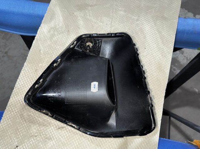 51115A6EA72 BMW купить в Днепр