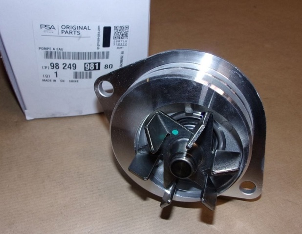 Насос охлаждения 9824998180 PEUGEOT