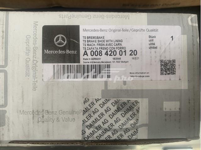 A0084200120 MERCEDES Передние тормозные колодки купить в Николаев