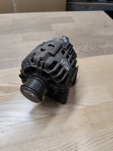 Генератор автомобильный Ауди А6 Allroad C5