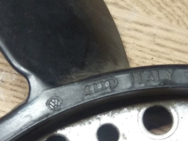 059121301A Крыльчатка радиатора охлаждения купить Винница