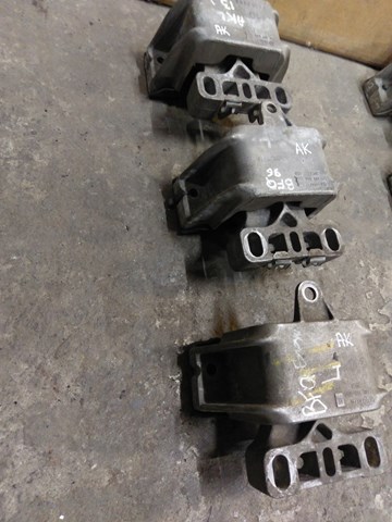 VAG 1J0199555AK Подушка коробки передач в наличии Ужгород