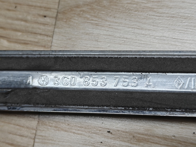 3C0853753C2ZZ VAG Молдинг двери задней левой верхний купить в Черновцы