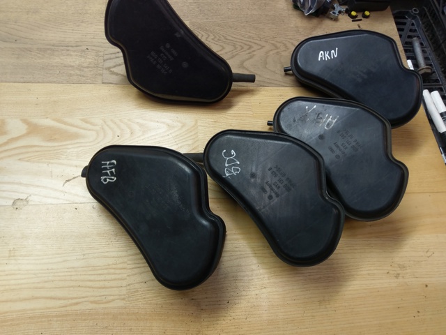 Бачок/демпфер вакуумной системы двигателя 8E0131541C VAG