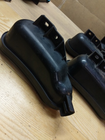 8E0131541C Бачок вакуумной системы двигателя (демпфер) купить Житомир