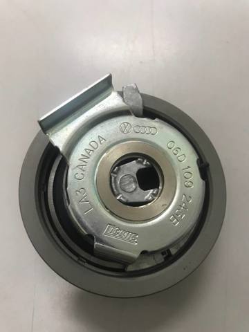 Ролик натяжителя газораспределительного ремня 06D109243B VAG