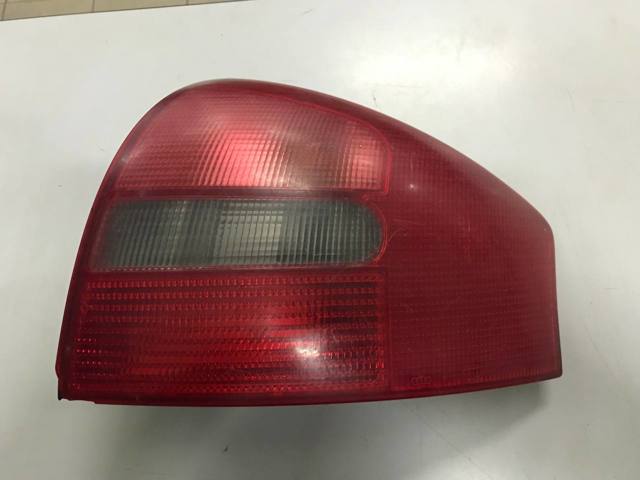 Правый стоп Ауди А6 C5