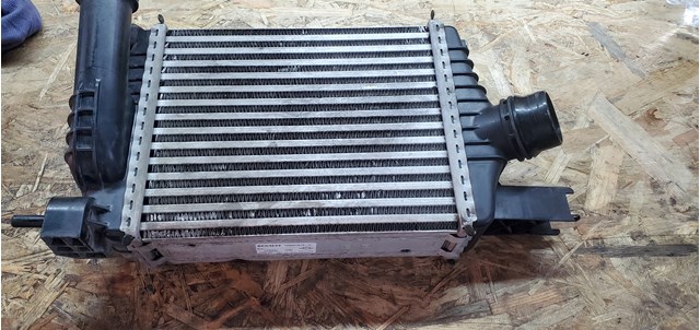 RENAULT 144961381R Радиатор интеркуллера в наличии Днепр